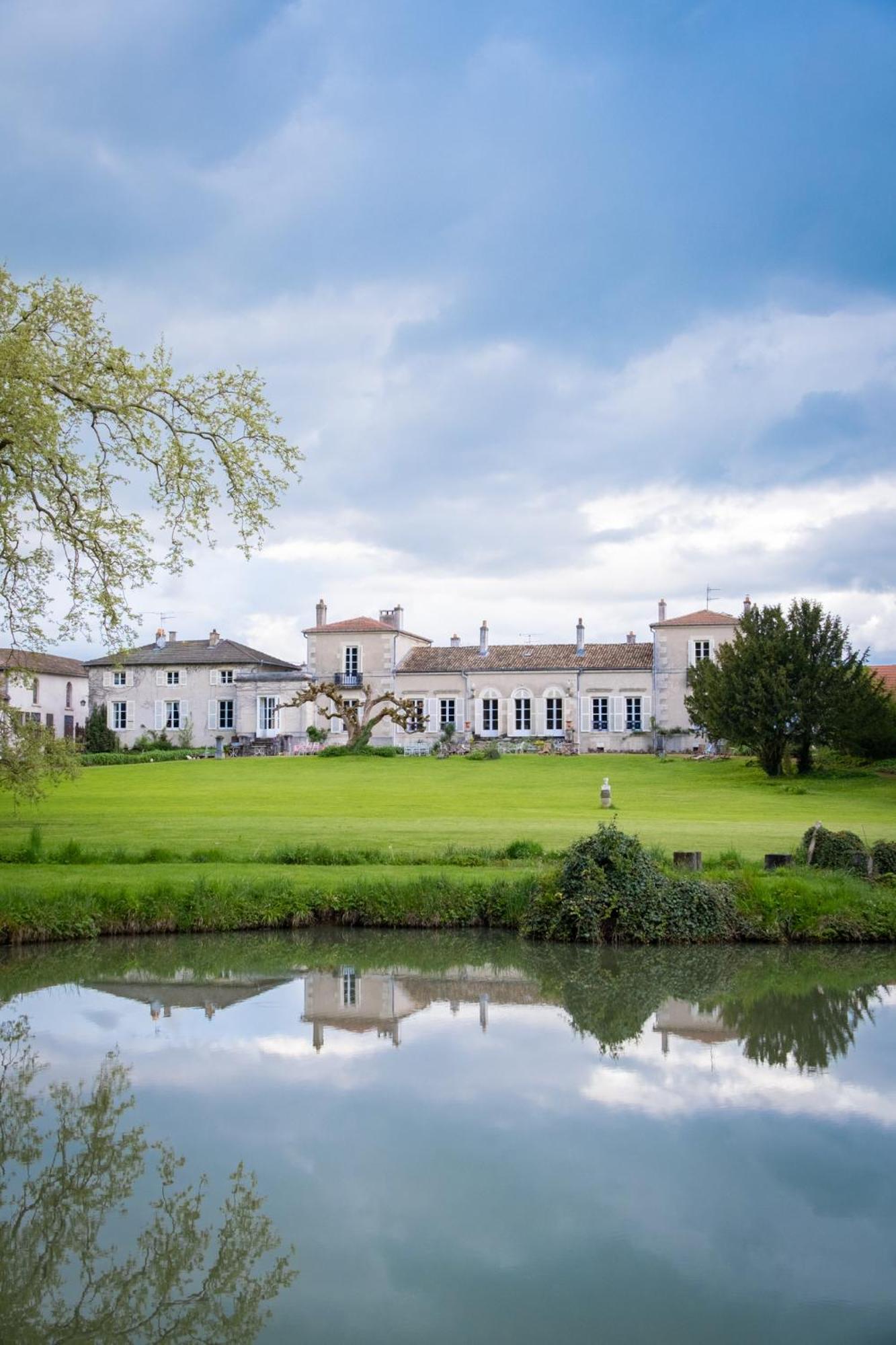 Chateau De Choloy Exteriör bild
